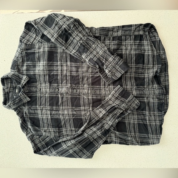 Men’s Uniqlo Flannel Shirt - L - Picture 2 of 3